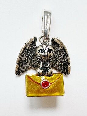 The noble collection Messenger Owl Pendant, Lumos, Harry Potter Pendant